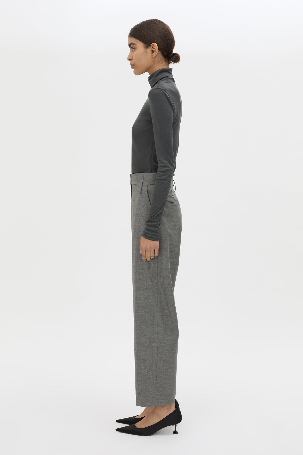 Crest Cropped Pant