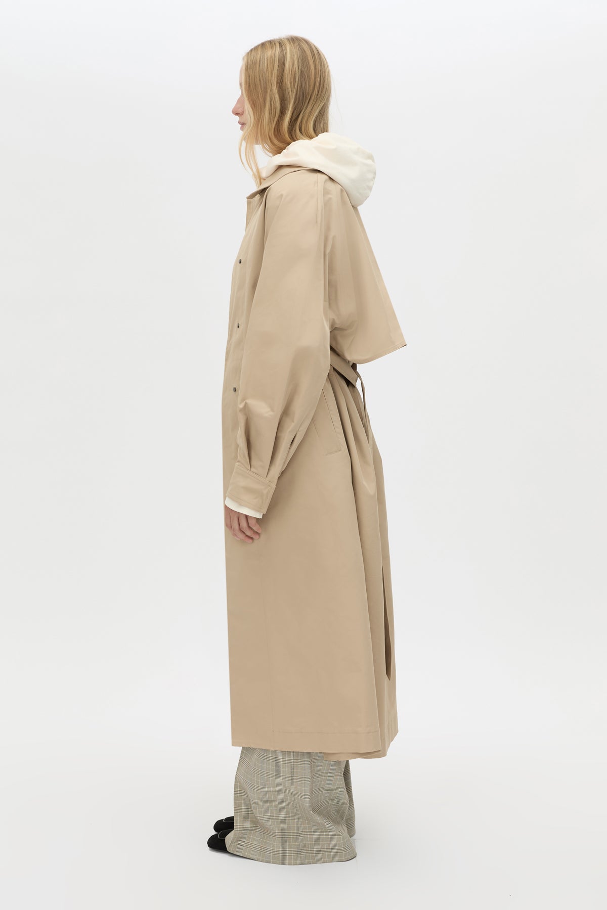 Mahdavi Trench