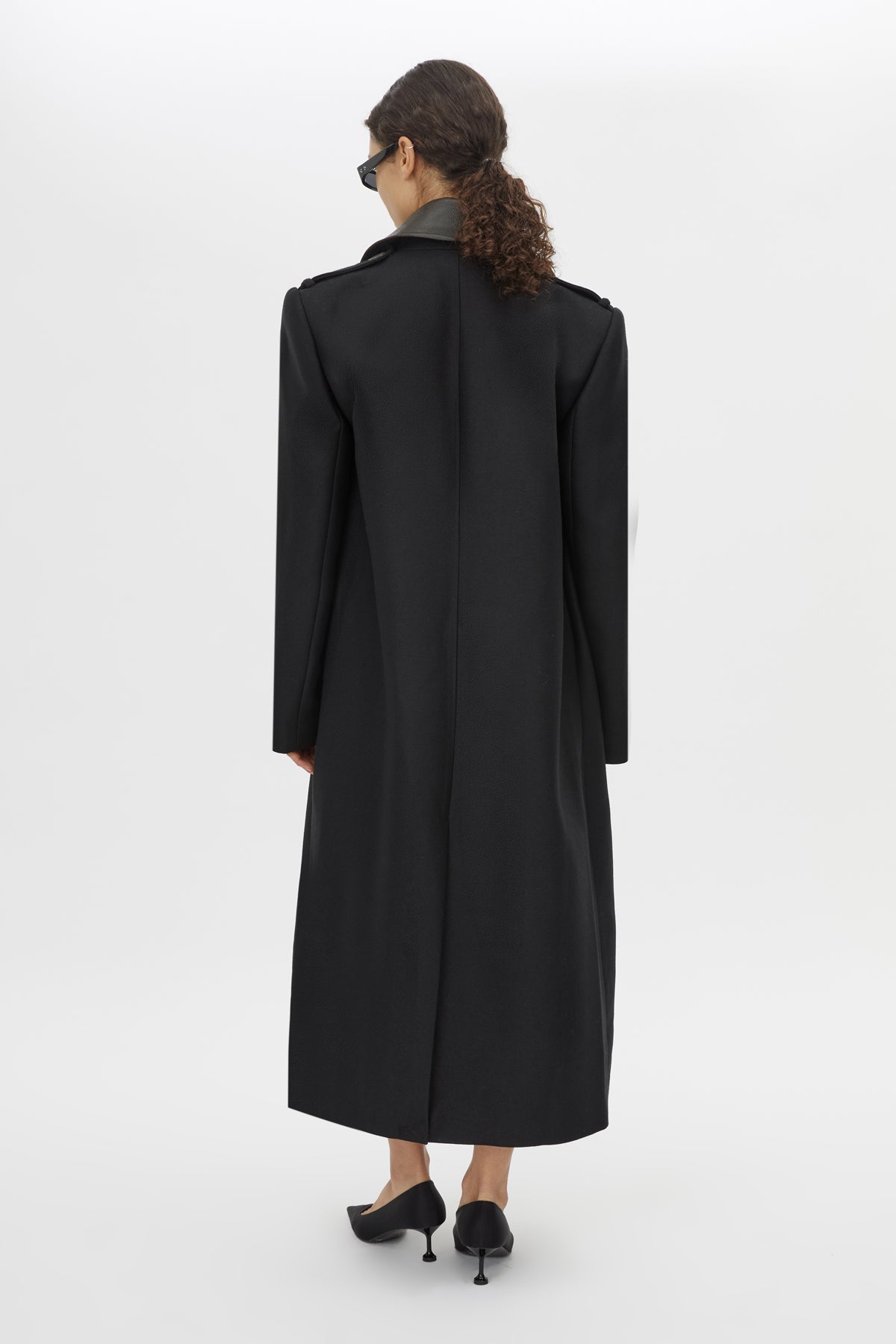 Back View - CAMILLA AND MARC Ryder Coat black coat with contrast leather collar, double-breasted. 
