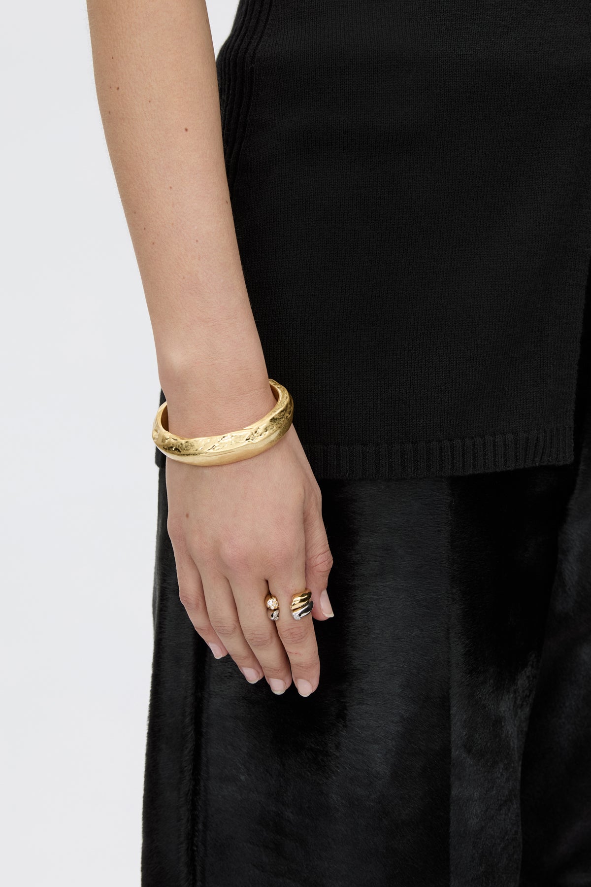 Sabel Wide Cuff