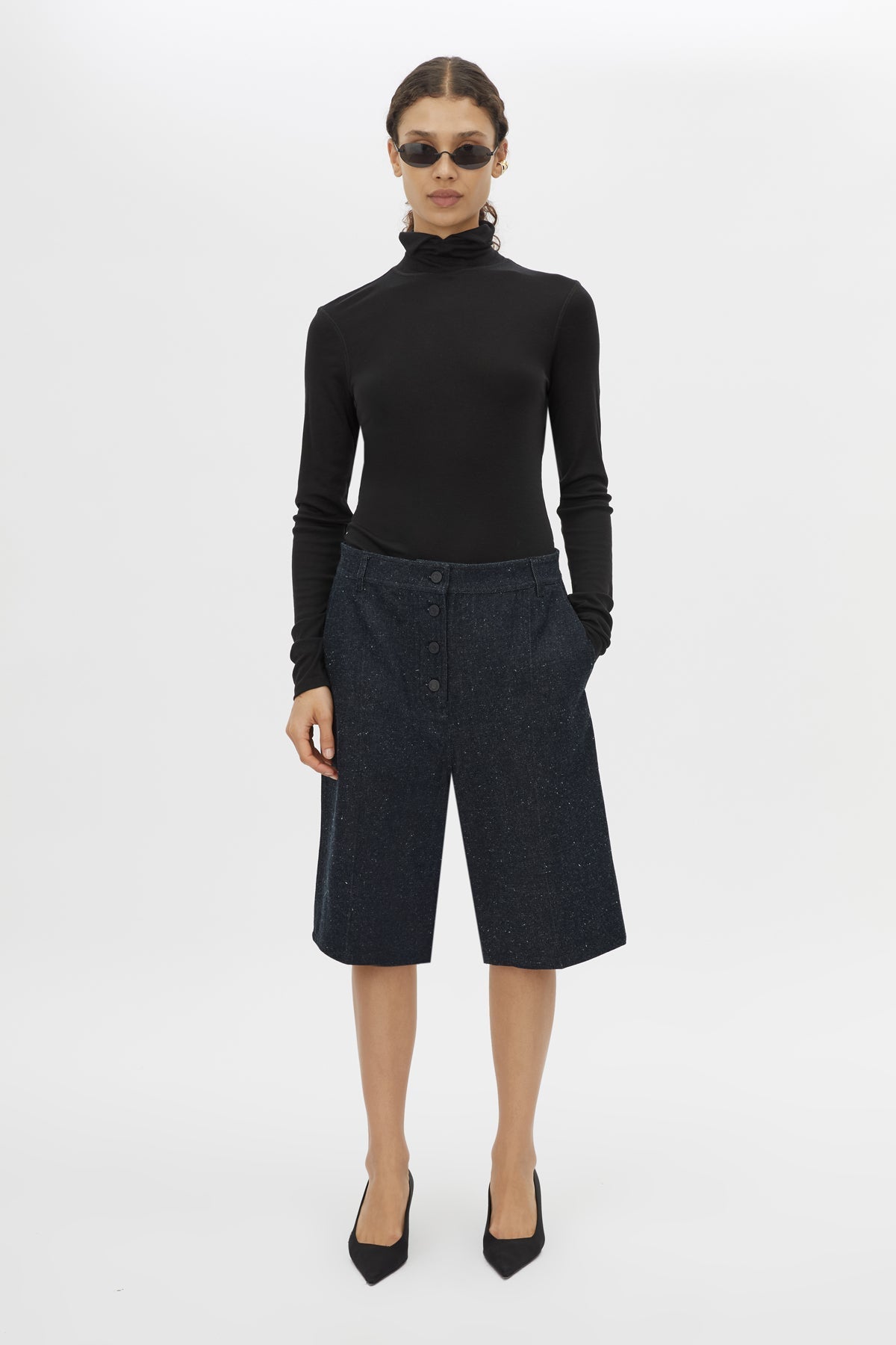 Front Image - CAMILLA AND MARC Scope Short denim, textured mid-rise short in ink.