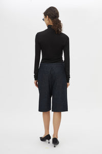 Back Image - CAMILLA AND MARC Scope Short denim, textured mid-rise short in ink.