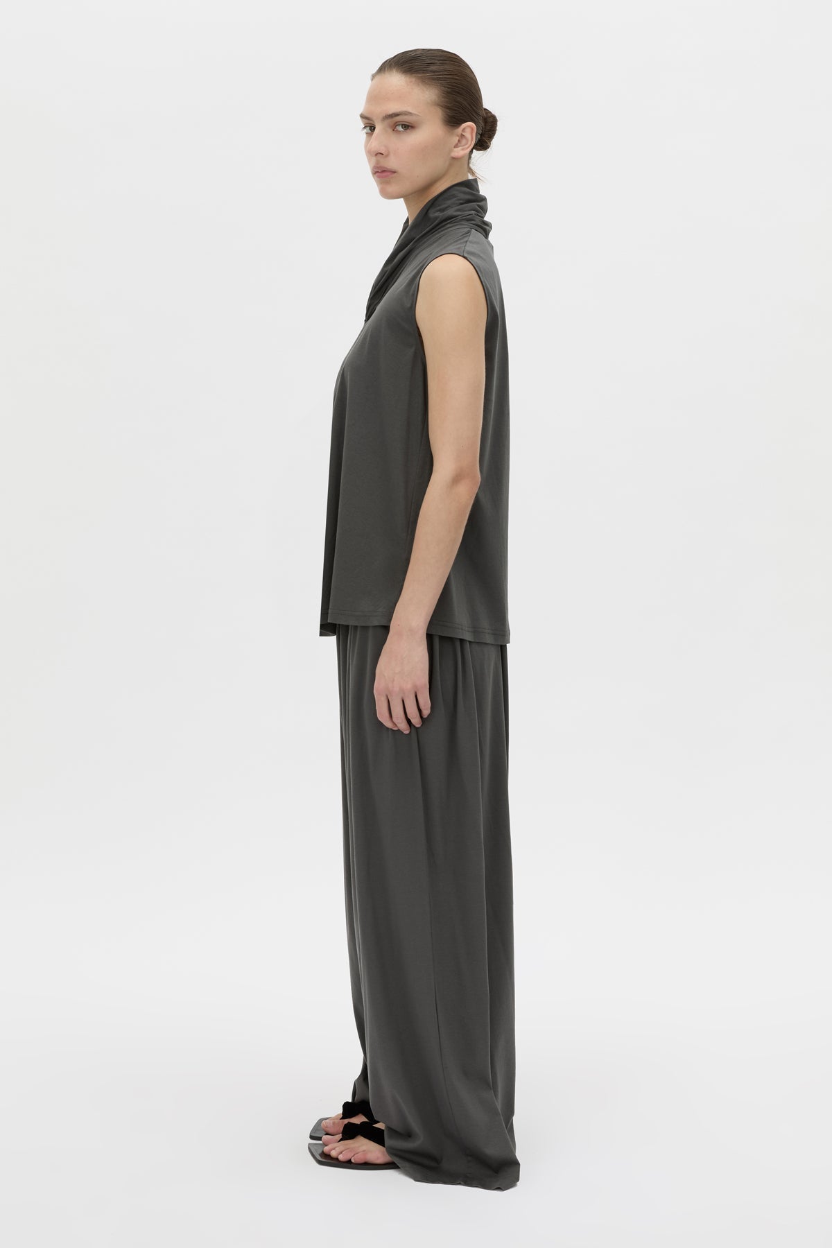 Senae Draped Knot Slvless Top